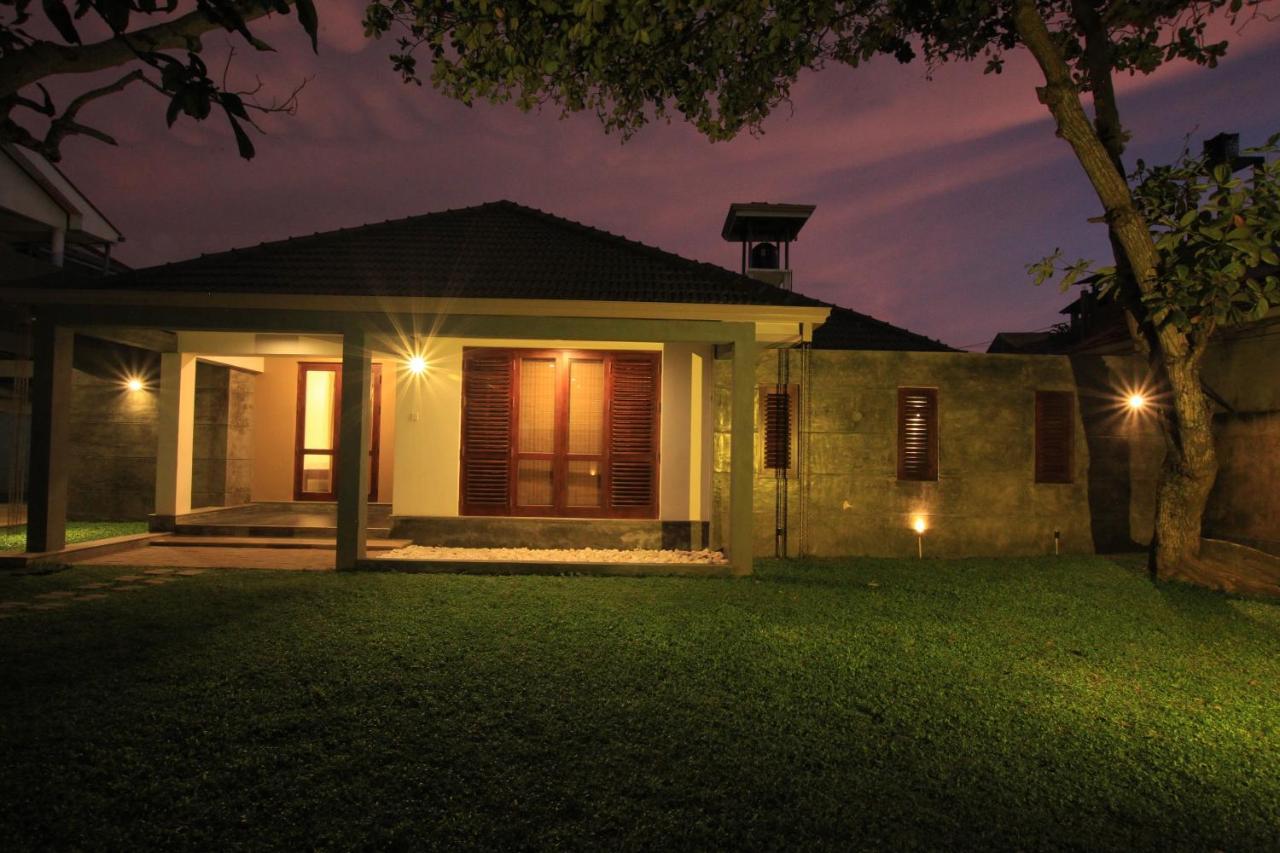 Breezy Villa Negombo Esterno foto